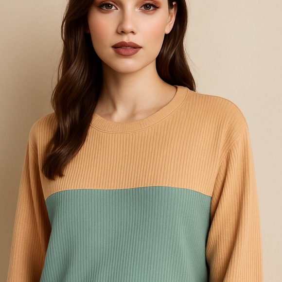 Ofeefan Pullover Color-block Sweater in Peach and Teal Size Large - Picture 12 of 12